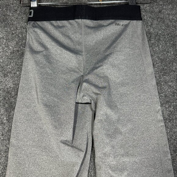 Nike Pro Pants Womens XS Gray  Stretch Compression Yoga Run Crop Dri Fit - Picture 3 of 8